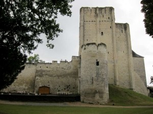 loches-1000